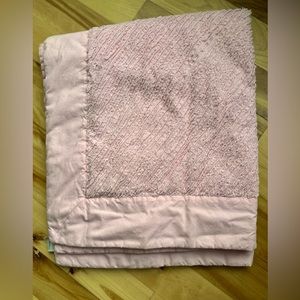 Beautiful baby blanket - Light pink - 100% Cotton Muslin outer.